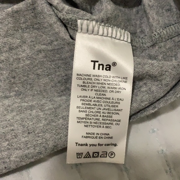 TNA  women's muscle shirt! - Picture 3 of 3